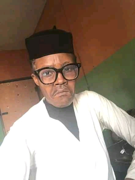 Makeup artist transforms her face to look like president Buhari