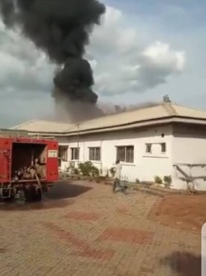 Moment fire gutted Unity FM in Abakiliki while staff were in the studio (photos/video)