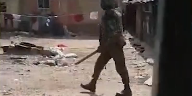 #EndMilitaryBrutality: Soldier Caught Red-Handedly Shooting Unarmed Civilian In Abuja [VIDEO]